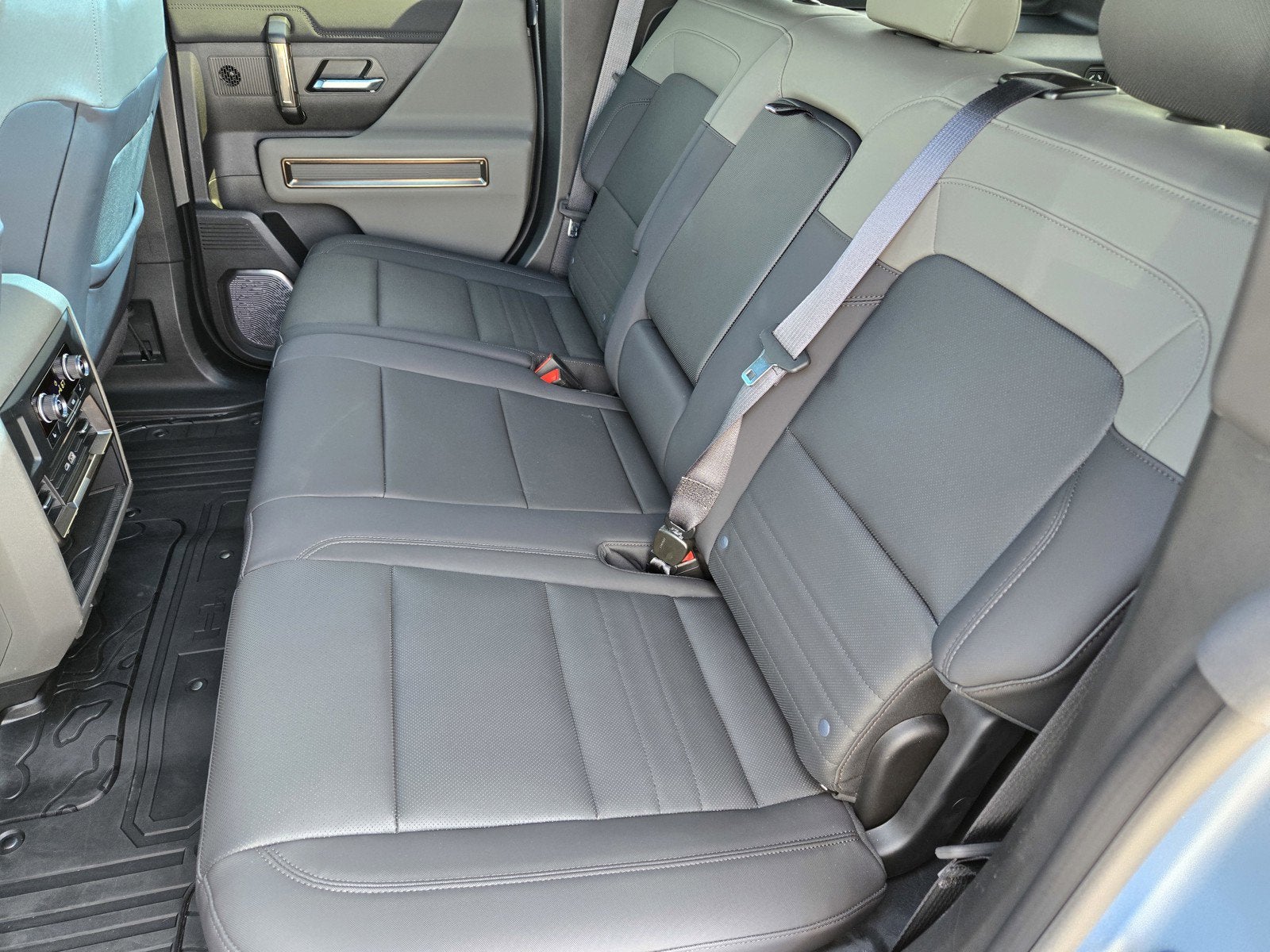 2024 GMC HUMMER EV SUV 3X OMEGA LIMITED EDITION