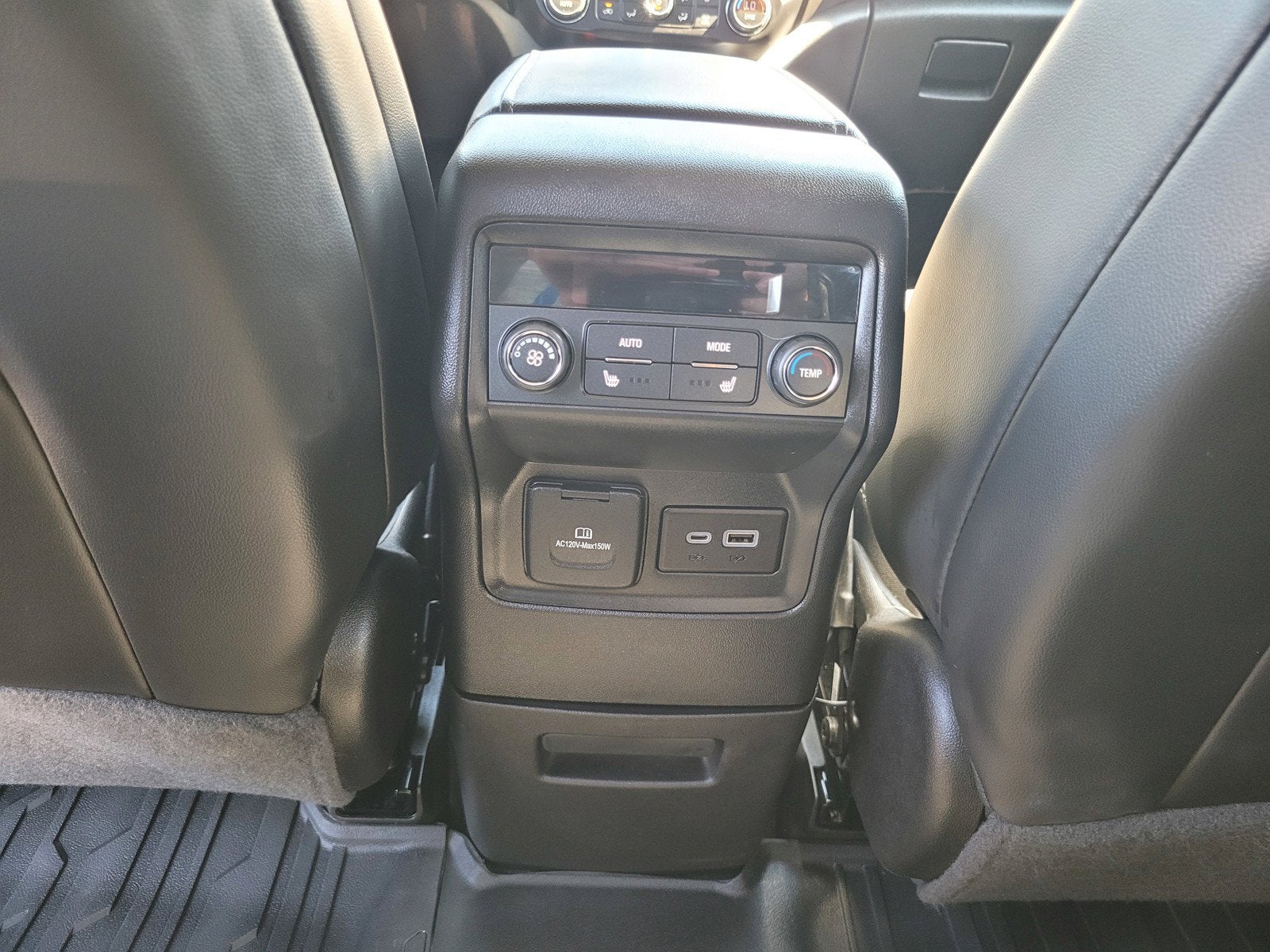 2022 GMC Acadia SLT