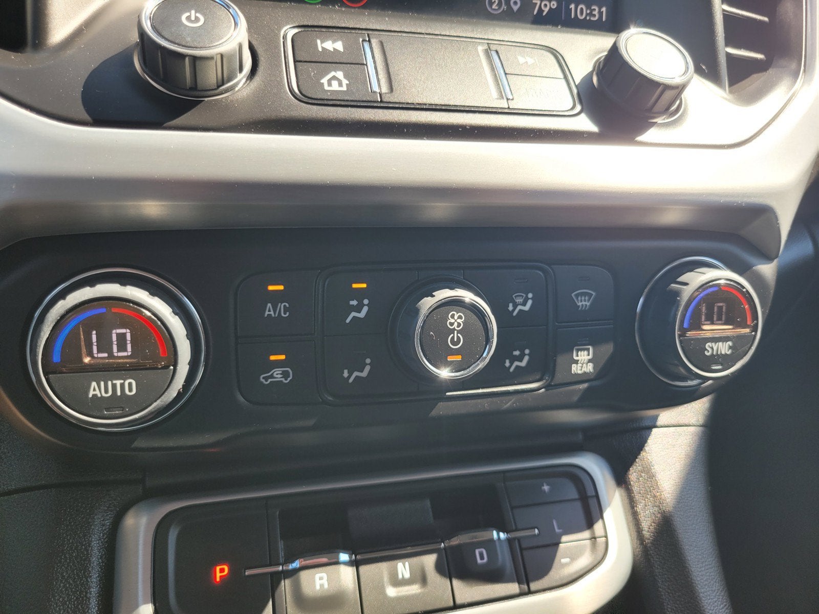 2022 GMC Acadia SLT