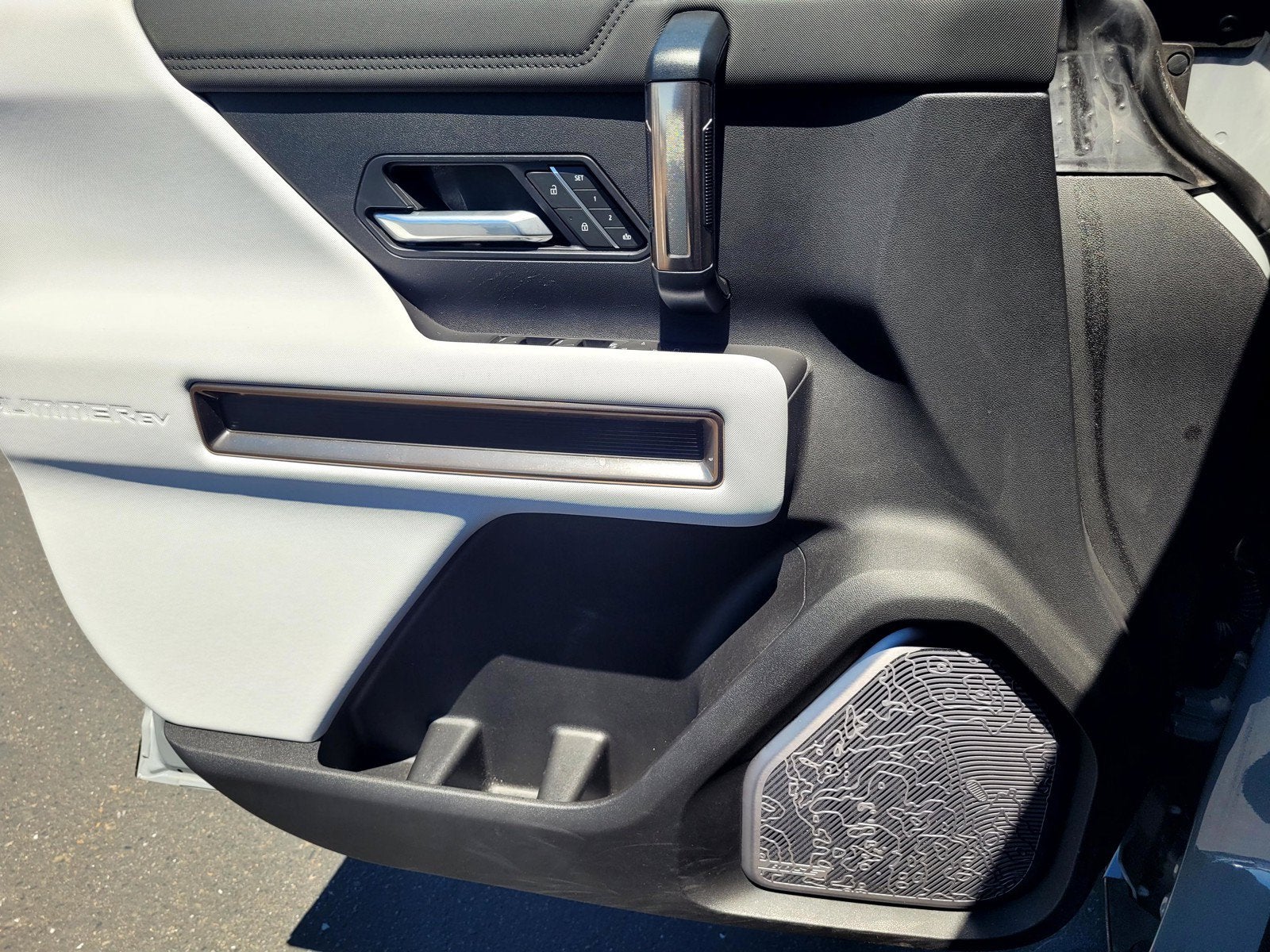 2025 GMC HUMMER EV SUV 3X