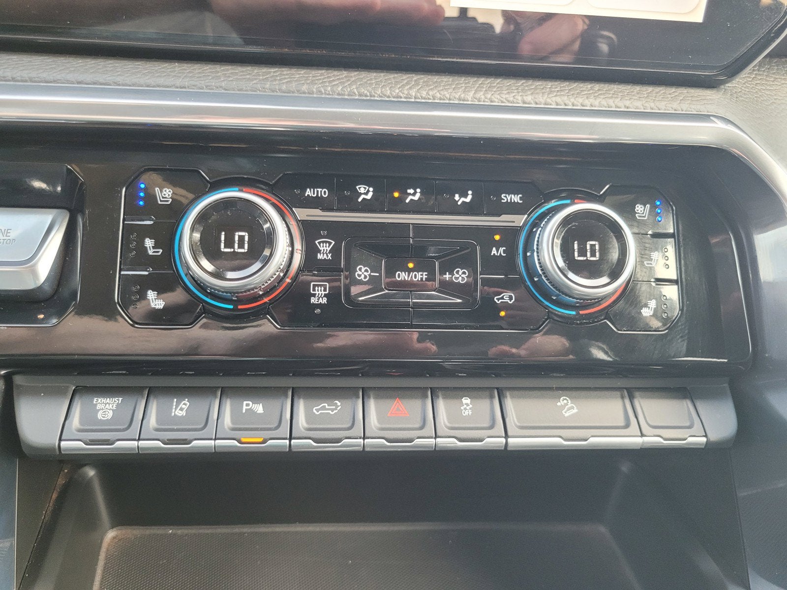 2024 GMC Sierra 3500 HD Denali