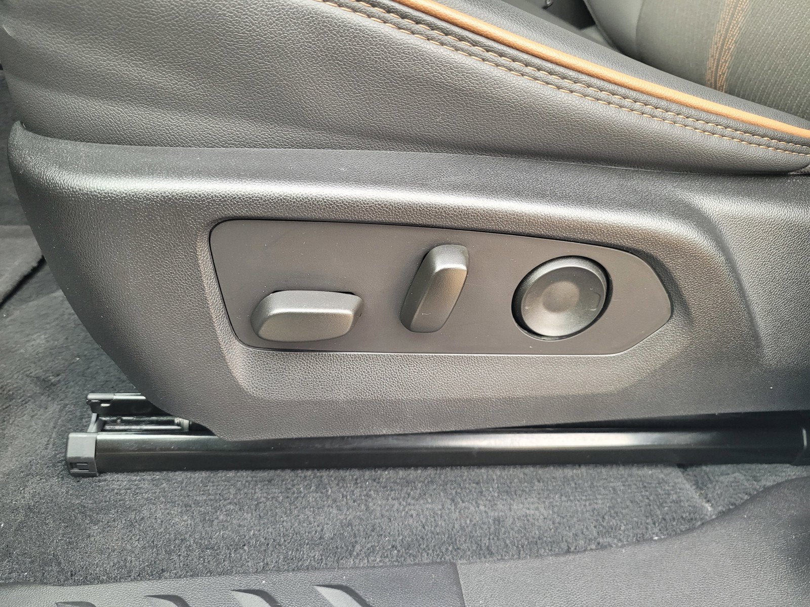 2023 GMC Canyon 4WD AT4