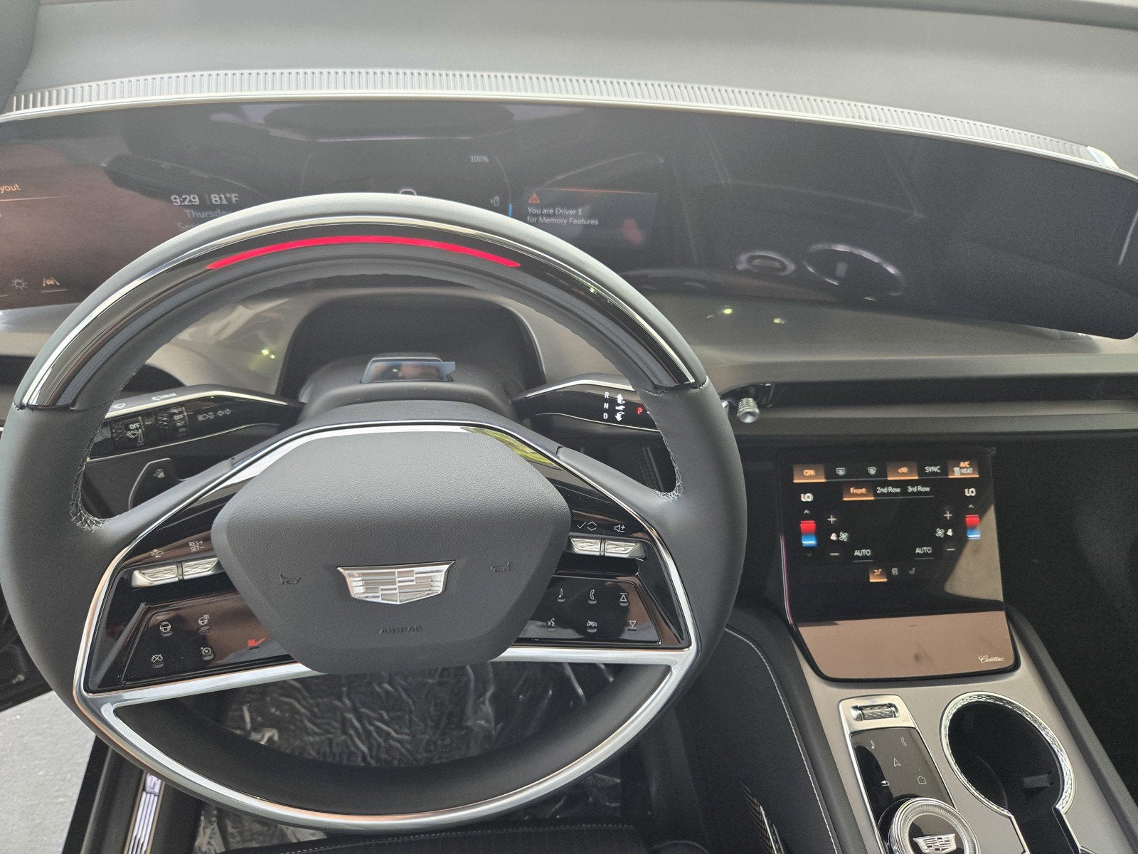 2026 Cadillac VISTIQ Luxury