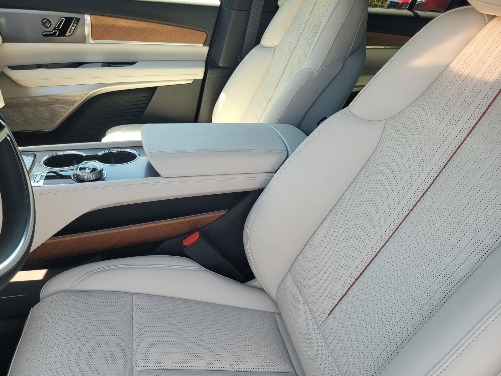 2027 Cadillac VISTIQ Sport