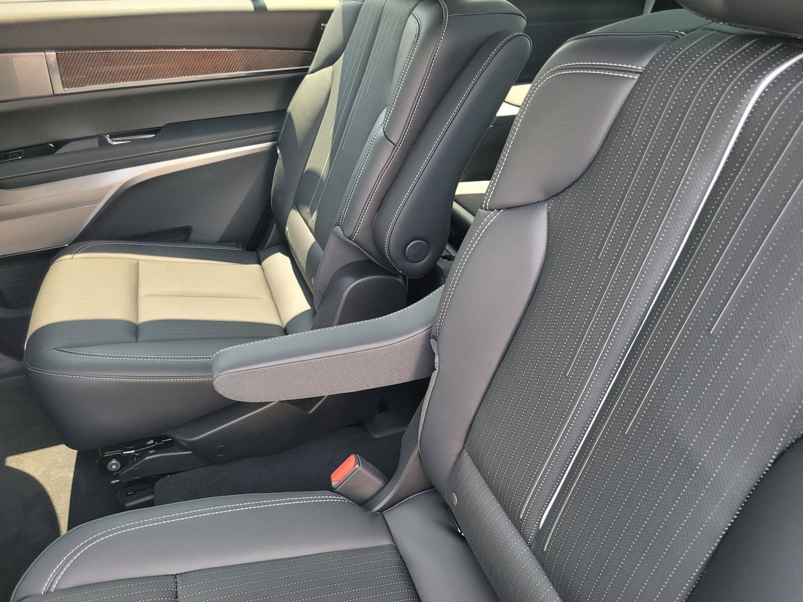 2027 Cadillac VISTIQ Sport