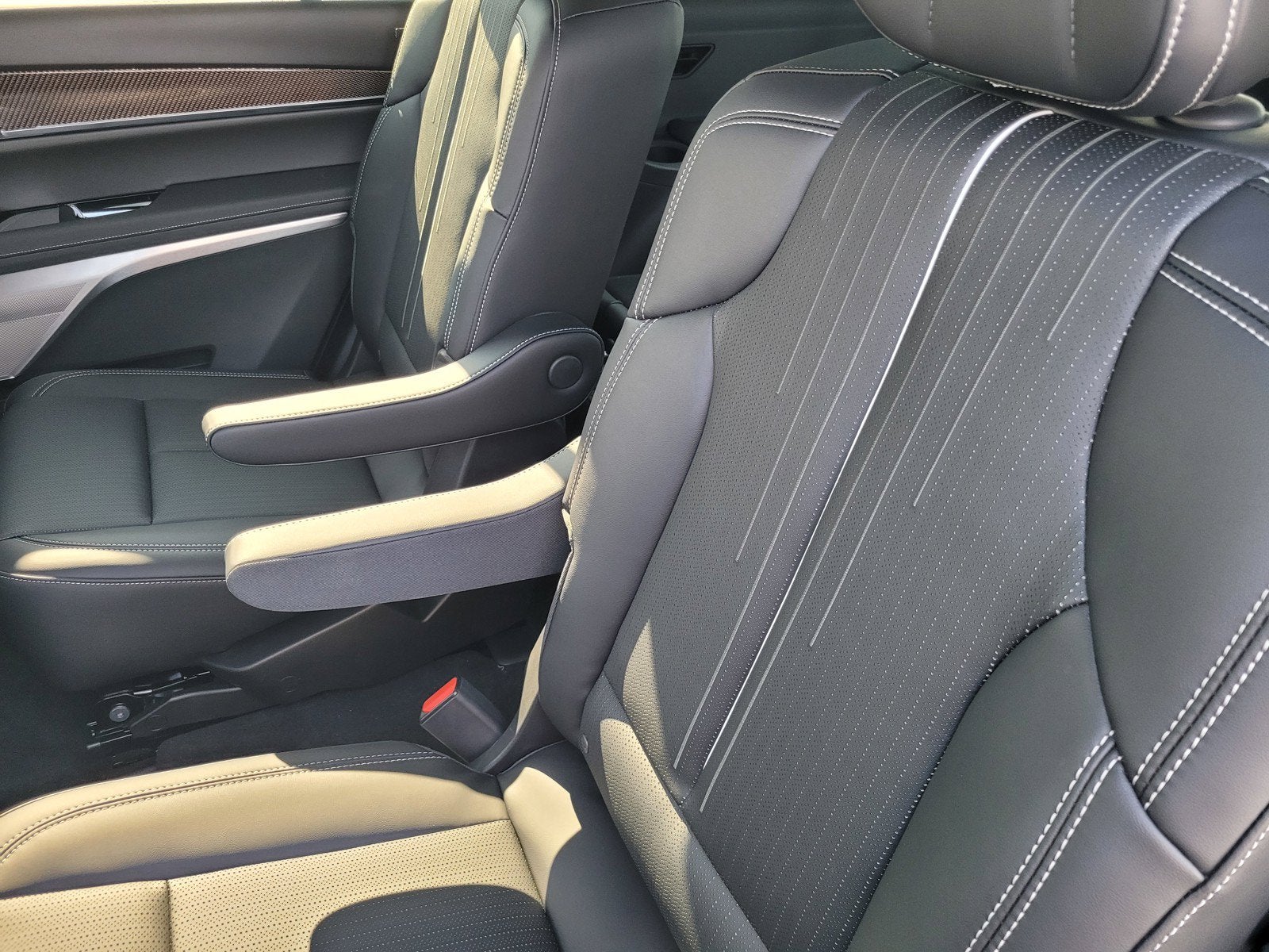 2027 Cadillac VISTIQ Sport