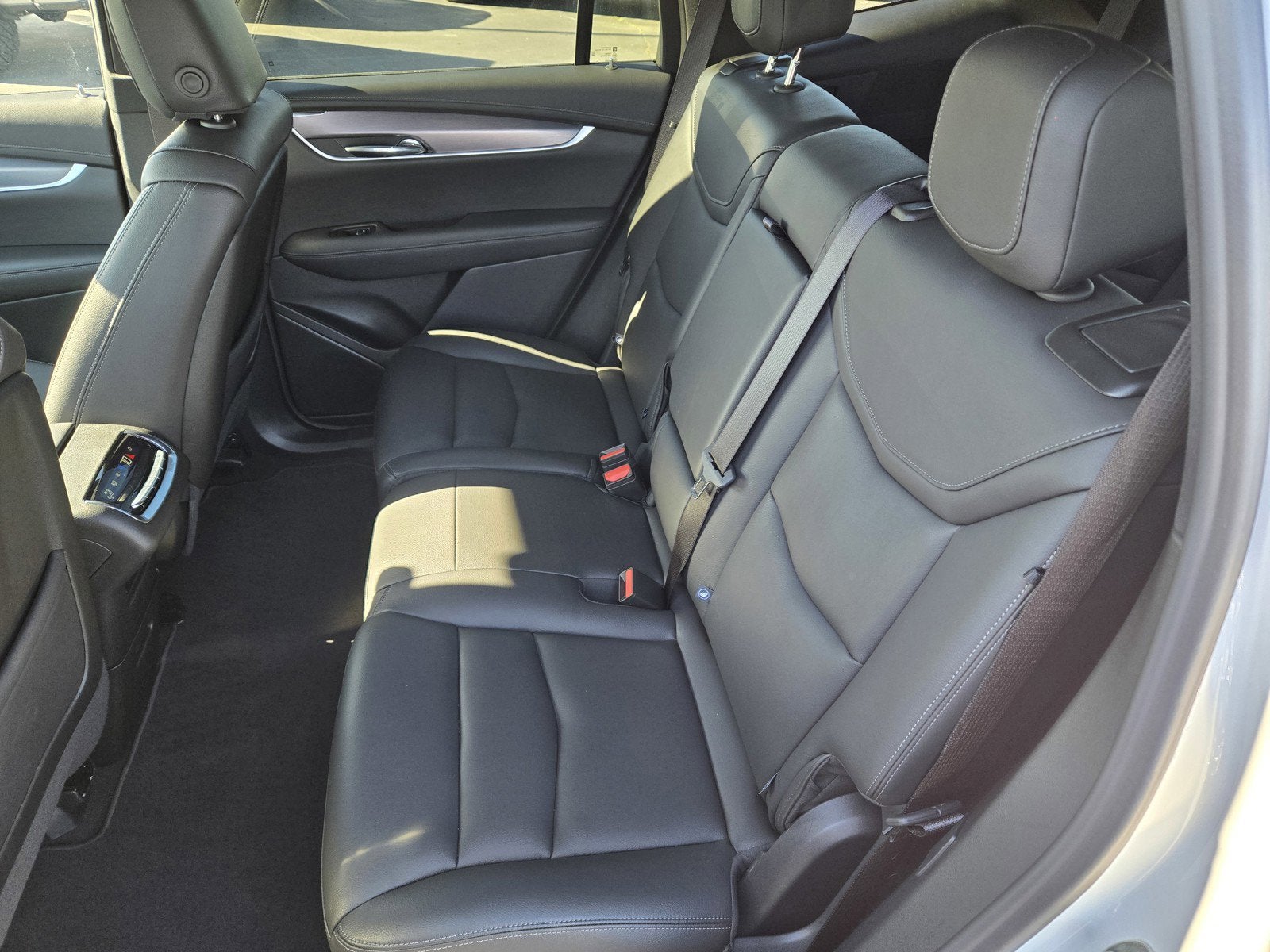 2025 Cadillac XT6 Luxury