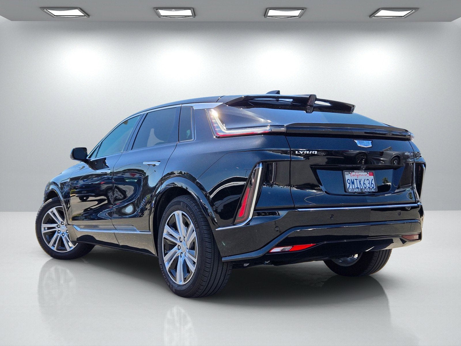 2024 Cadillac LYRIQ Tech