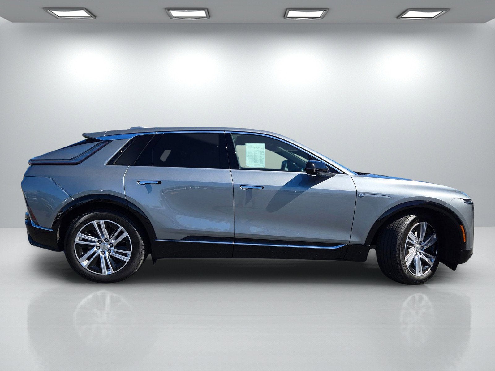 2024 Cadillac LYRIQ Tech