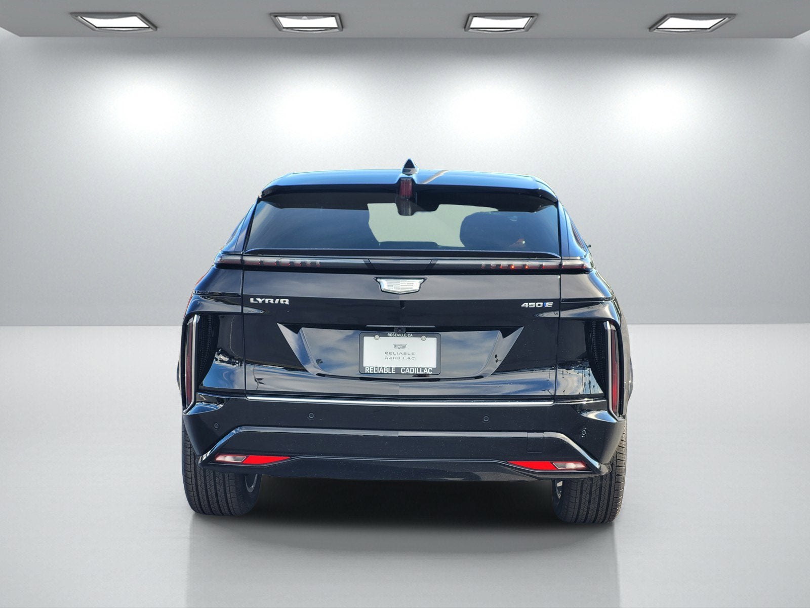 2025 Cadillac LYRIQ Luxury 1