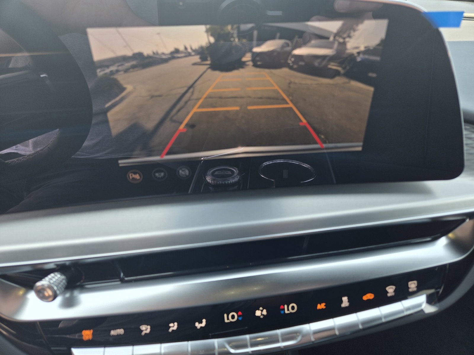 2025 Cadillac LYRIQ Luxury 1