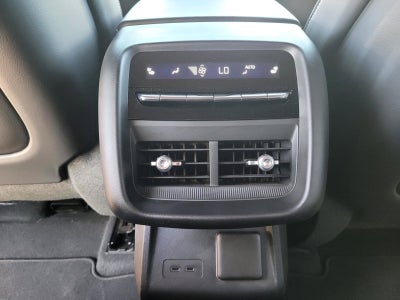 2024 Cadillac LYRIQ Luxury 3
