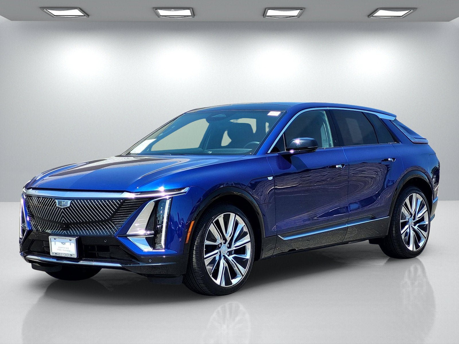 2024 Cadillac LYRIQ Luxury 3