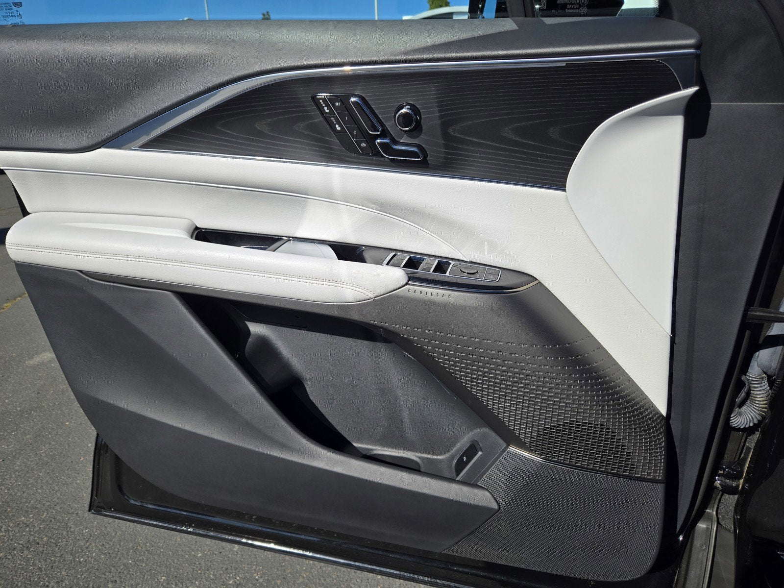 2024 Cadillac LYRIQ Sport 1