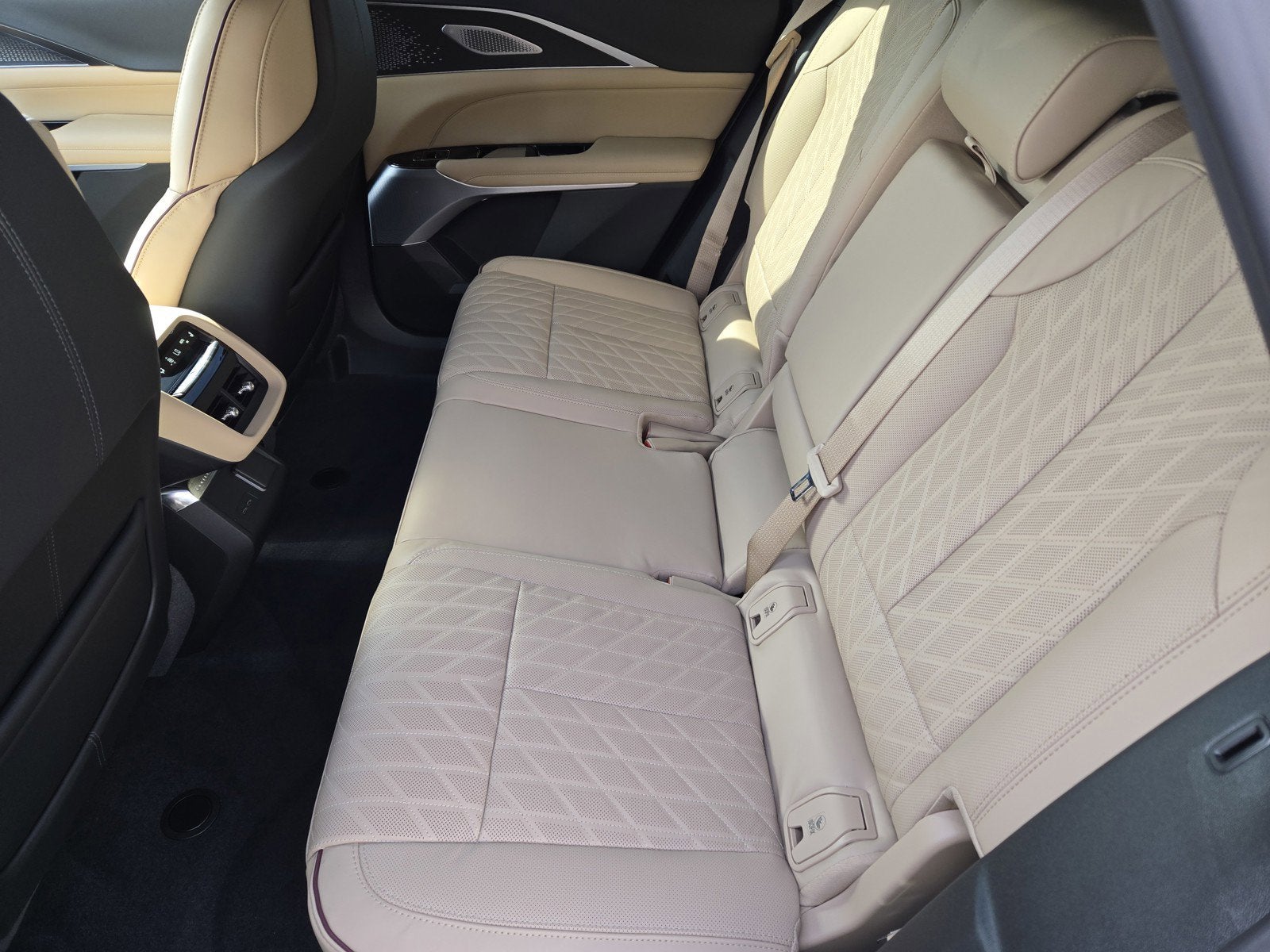 2026 Cadillac LYRIQ Signature Luxury