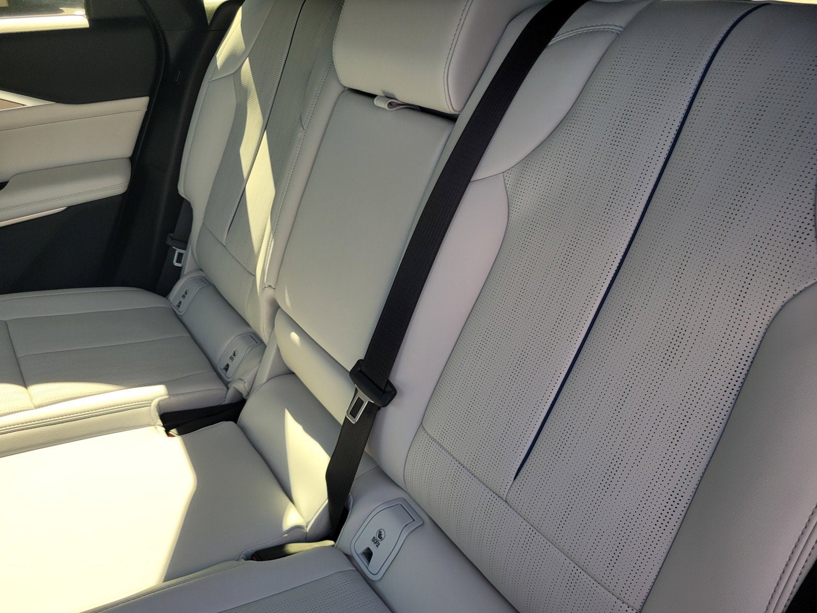 2027 Cadillac LYRIQ Signature Luxury