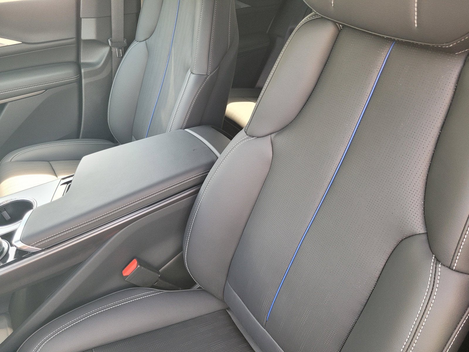 2027 Cadillac LYRIQ Sport