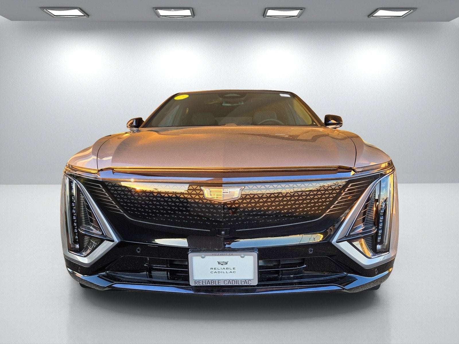 2025 Cadillac LYRIQ Sport 1