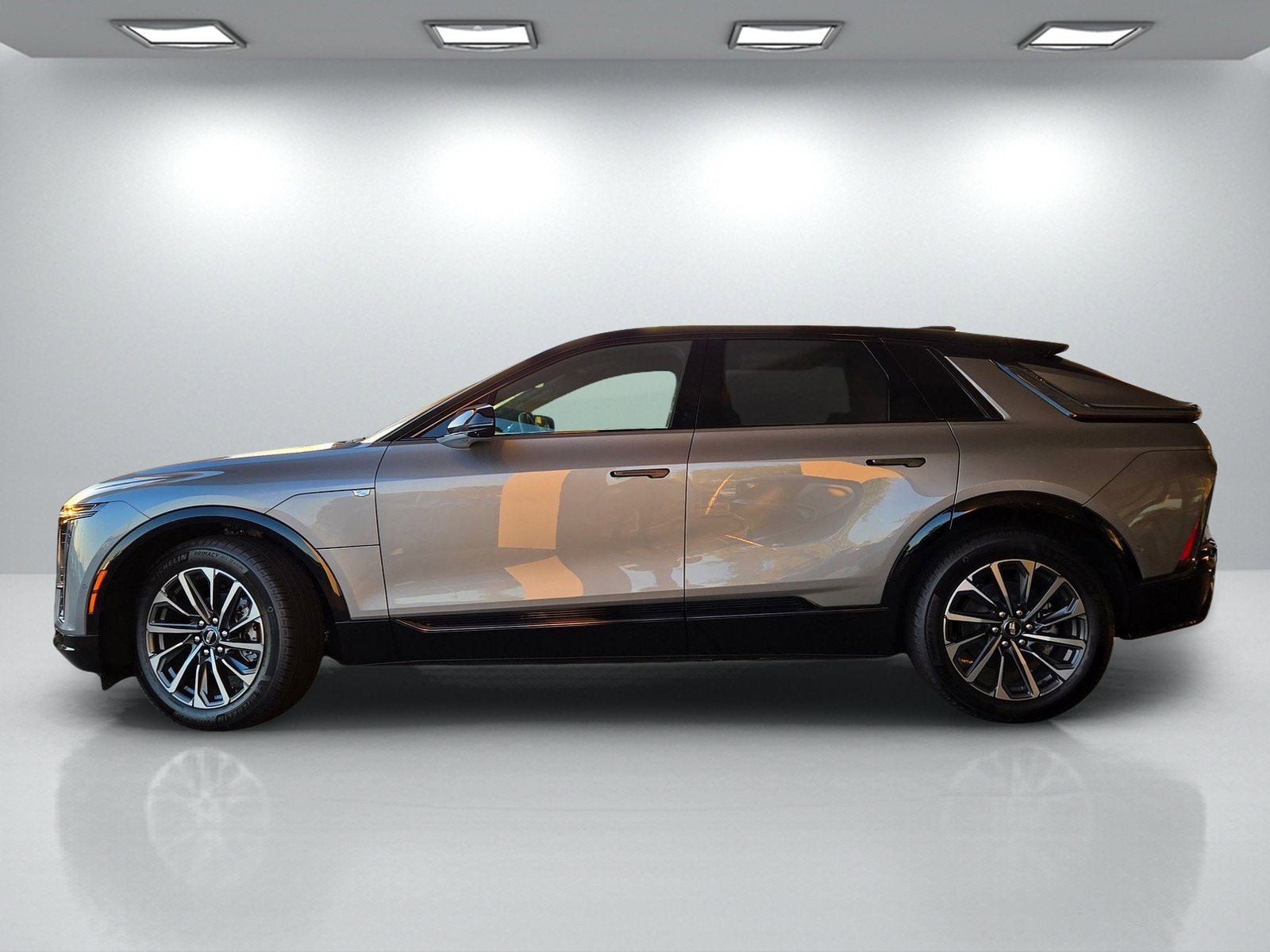 2025 Cadillac LYRIQ Sport 1