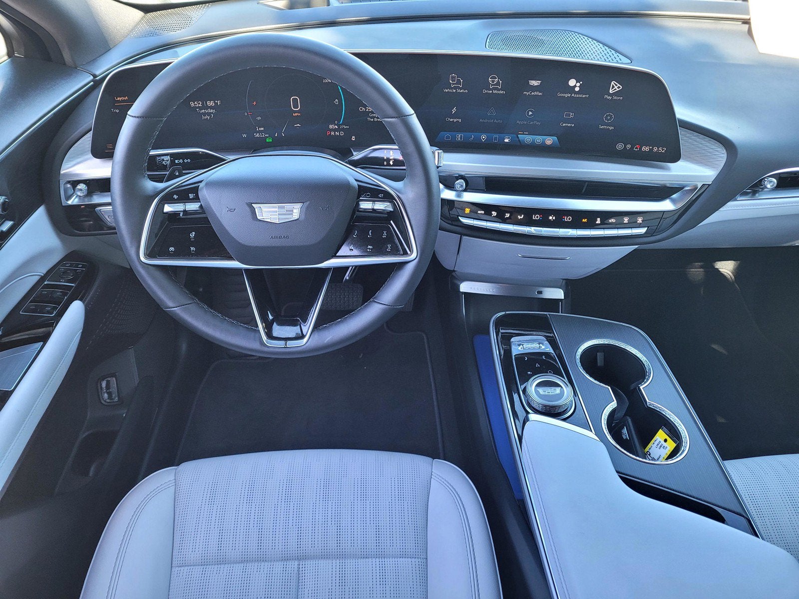 2025 Cadillac LYRIQ Sport 1