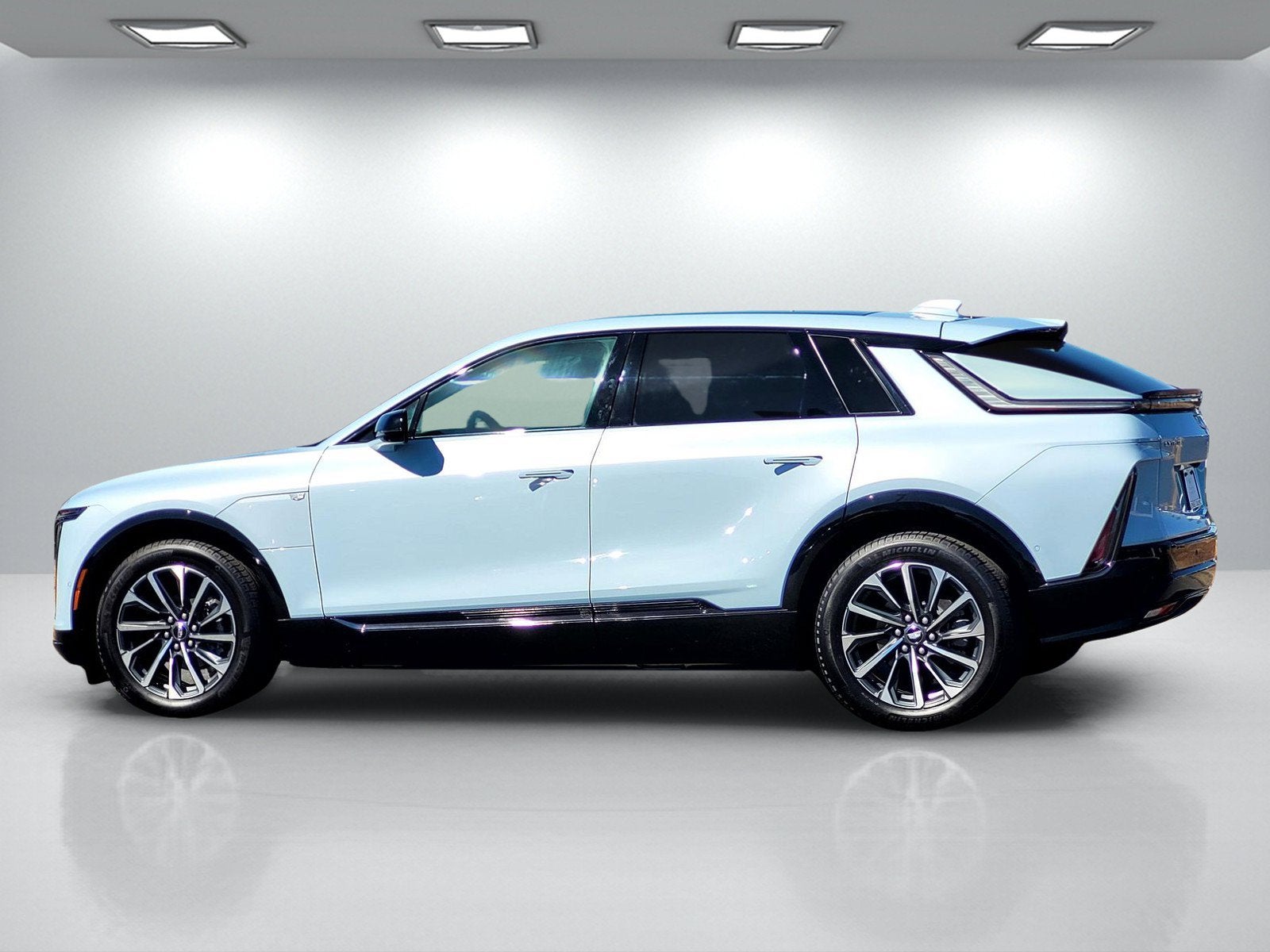 2025 Cadillac LYRIQ Sport 1