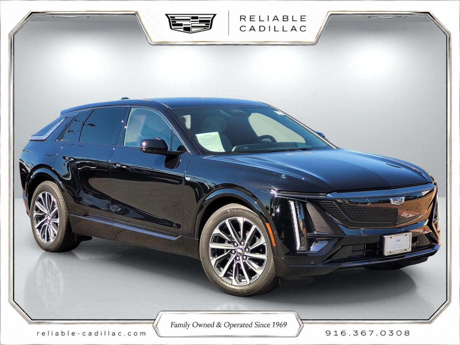 2024 Cadillac LYRIQ Sport 2