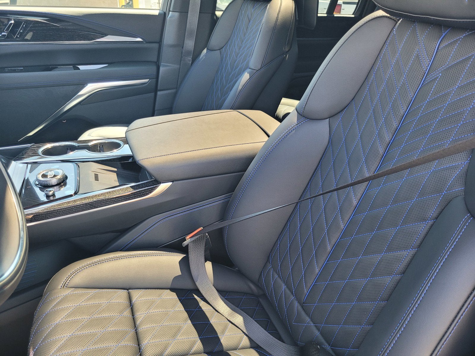 2026 Cadillac ESCALADE IQL Sport