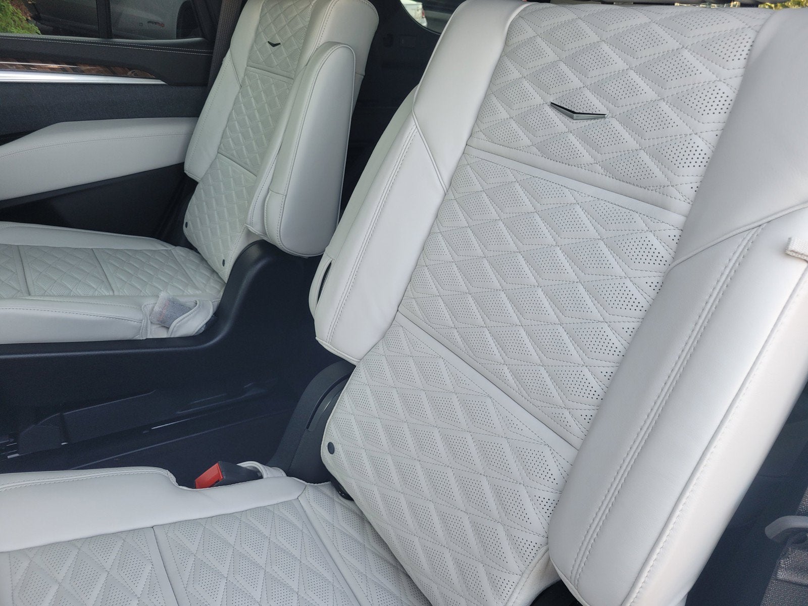 2027 Cadillac Escalade Platinum Sport