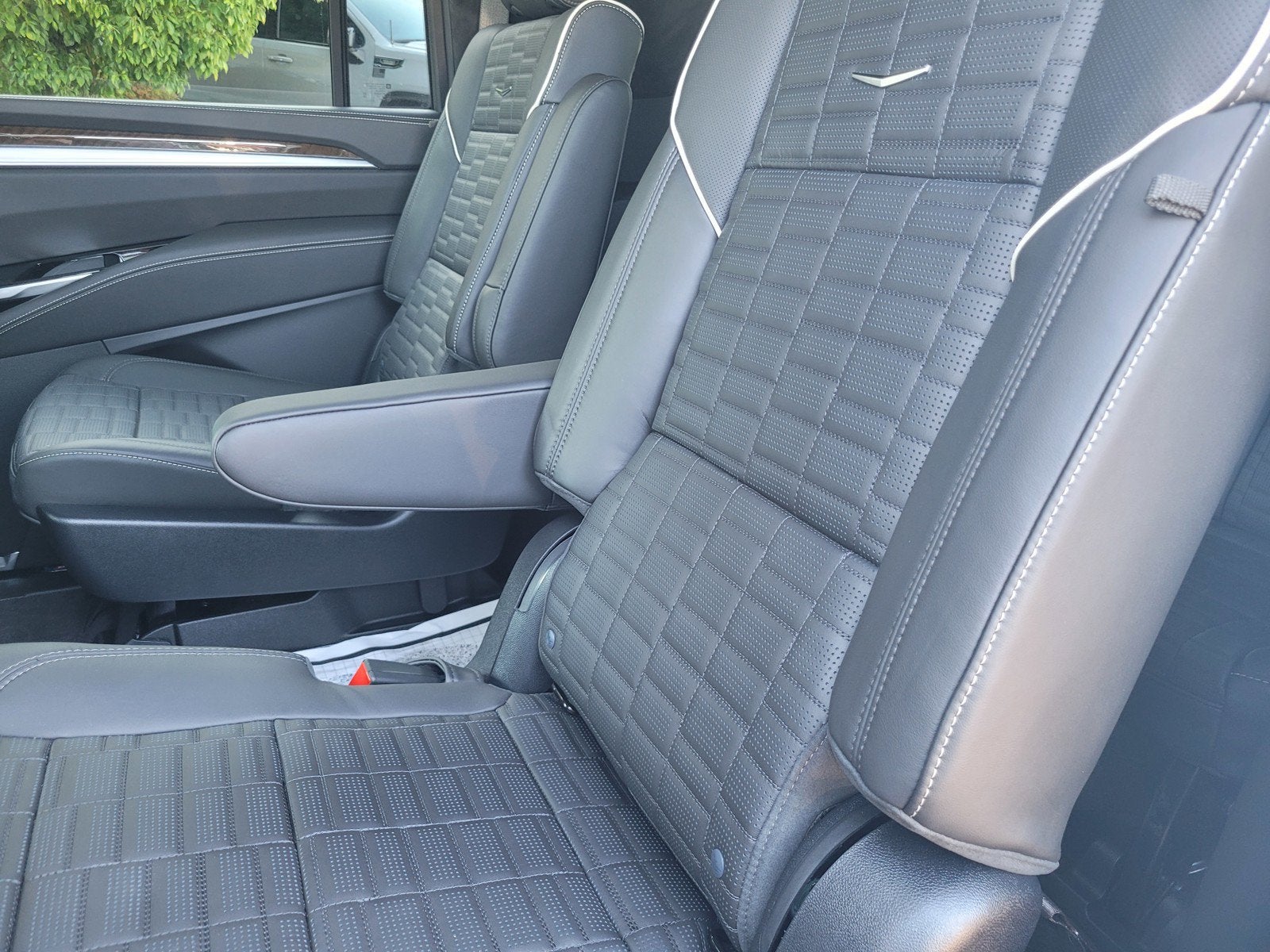 2027 Cadillac Escalade ESV Platinum Sport