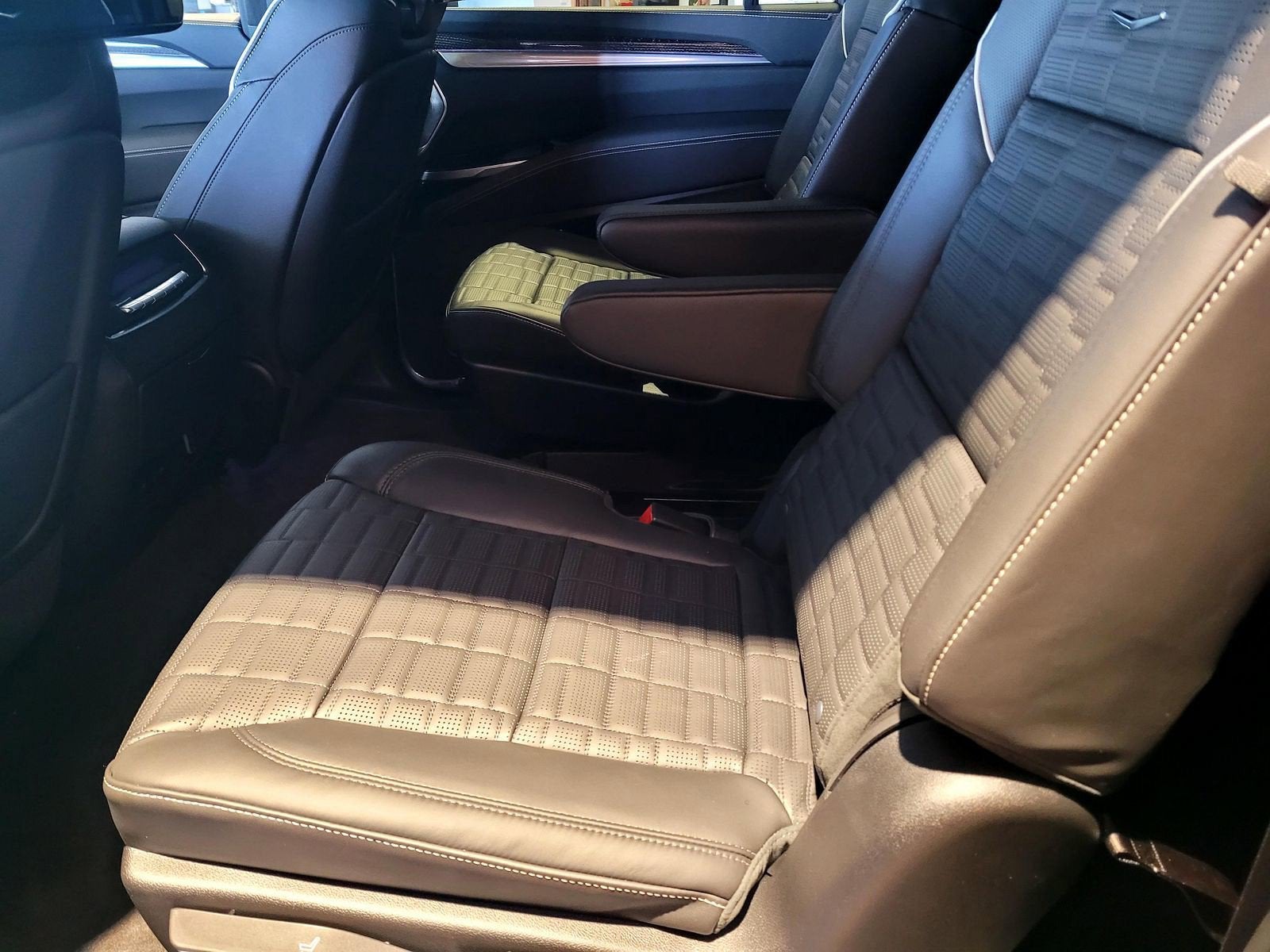 2026 Cadillac Escalade ESV V-Series