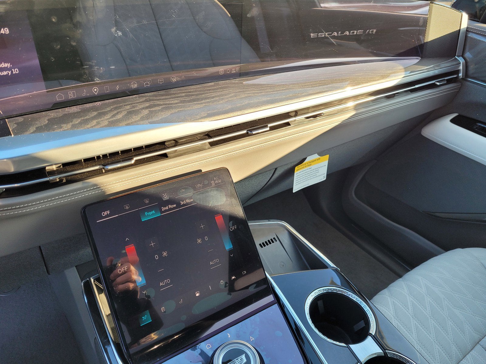 2025 Cadillac ESCALADE IQ Luxury 1