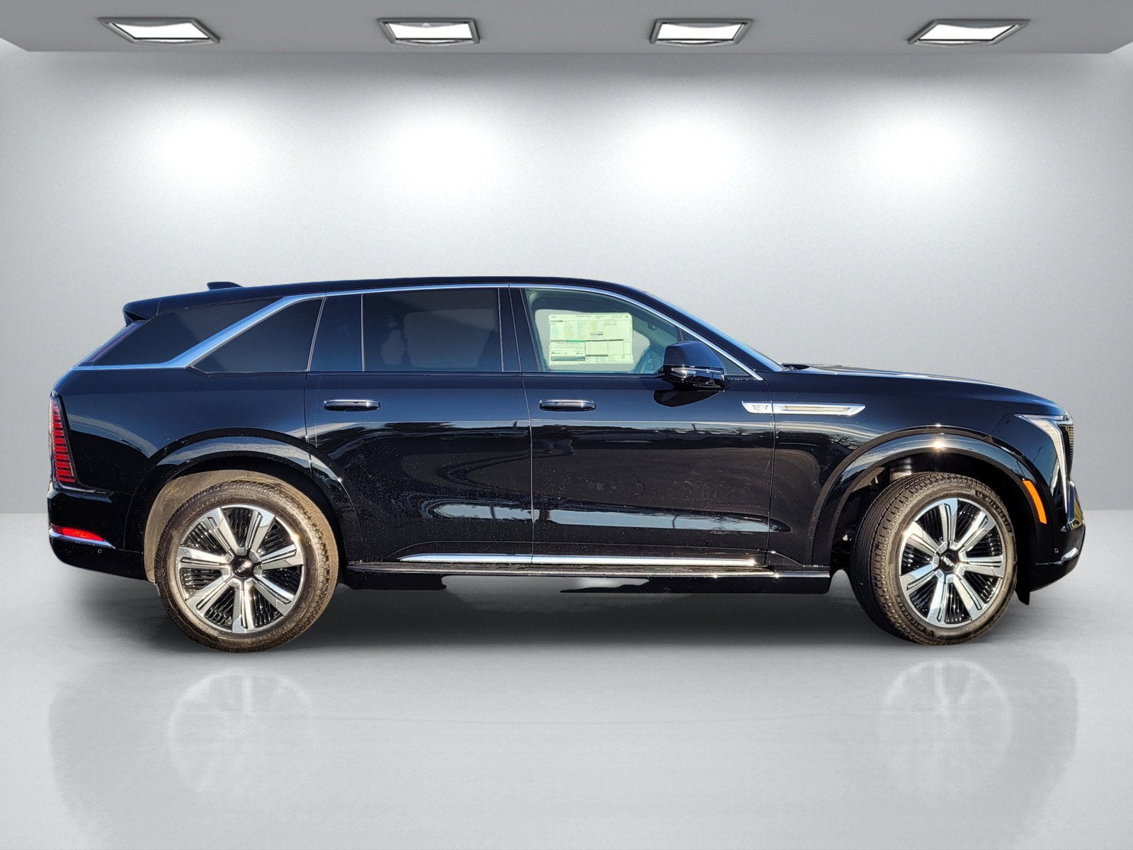 2025 Cadillac ESCALADE IQ Luxury 2