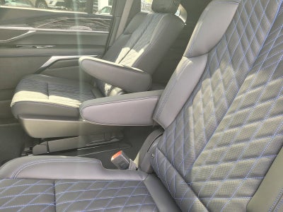2026 Cadillac ESCALADE IQ Sport