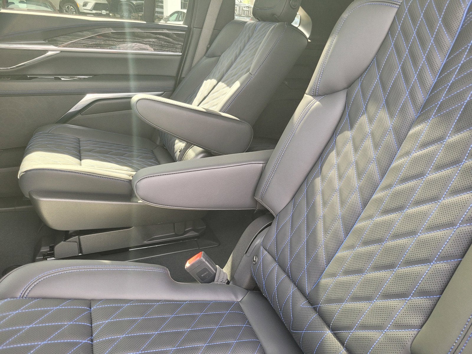 2026 Cadillac ESCALADE IQ Sport