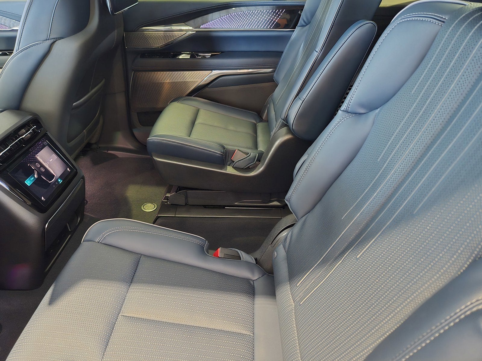 2025 Cadillac ESCALADE IQ Sport 2