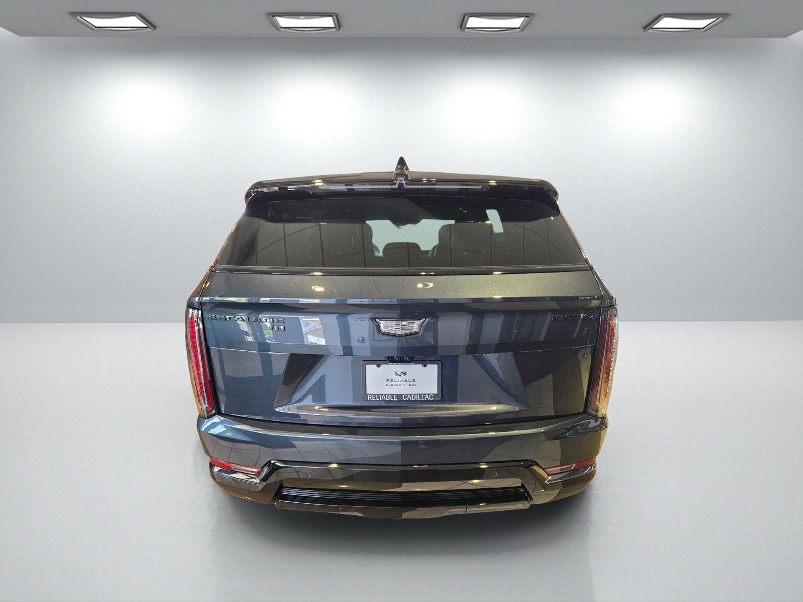 2025 Cadillac ESCALADE IQ Sport 2