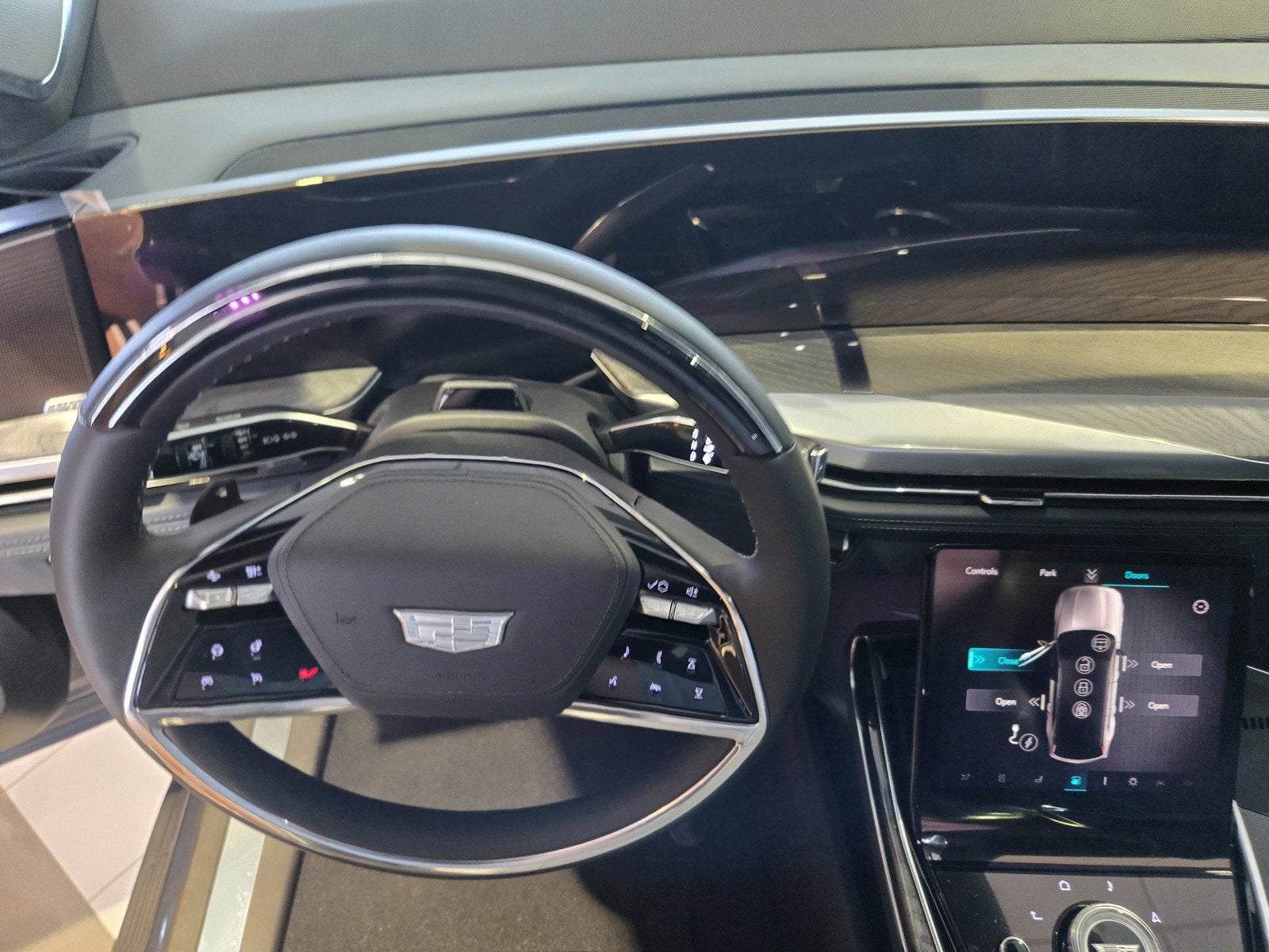 2025 Cadillac ESCALADE IQ Sport 2