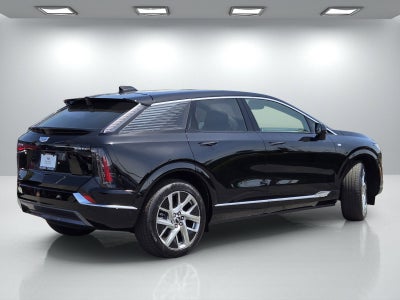 2025 Cadillac OPTIQ Luxury 1