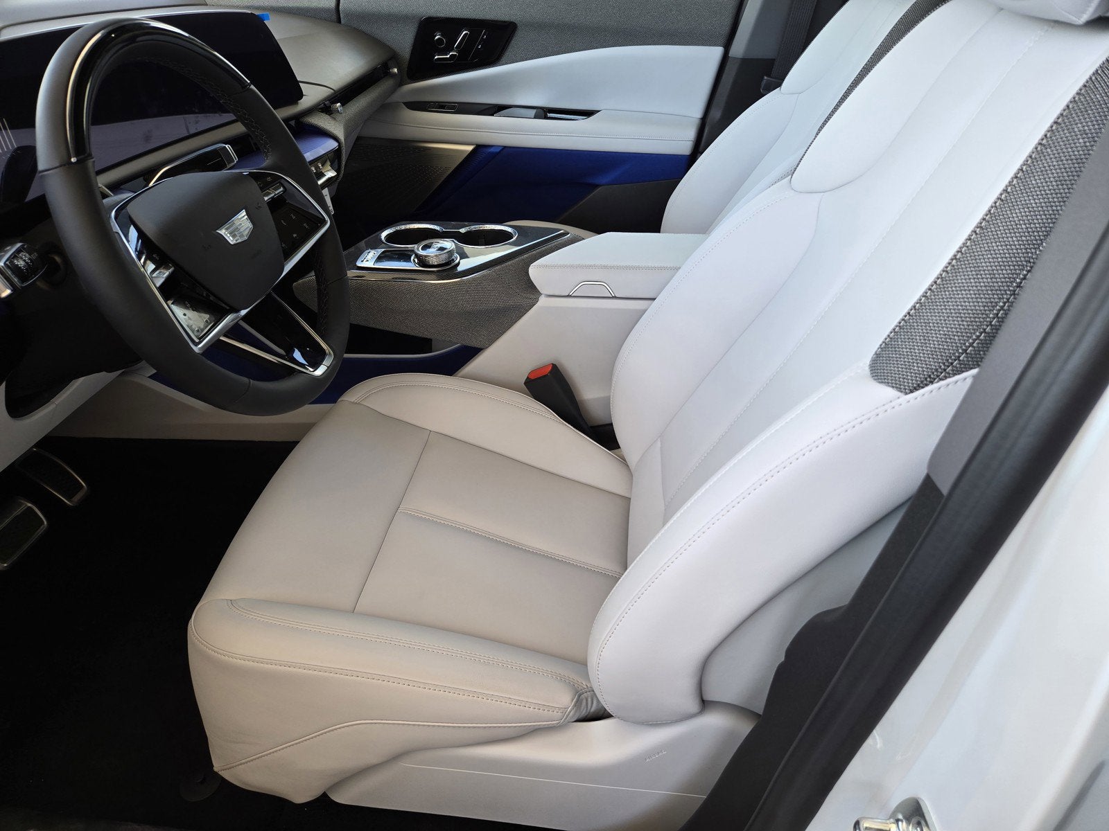 2025 Cadillac OPTIQ Sport 1