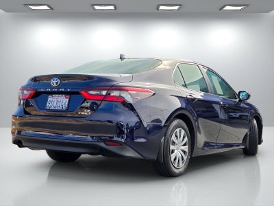 2022 Toyota Camry Hybrid LE