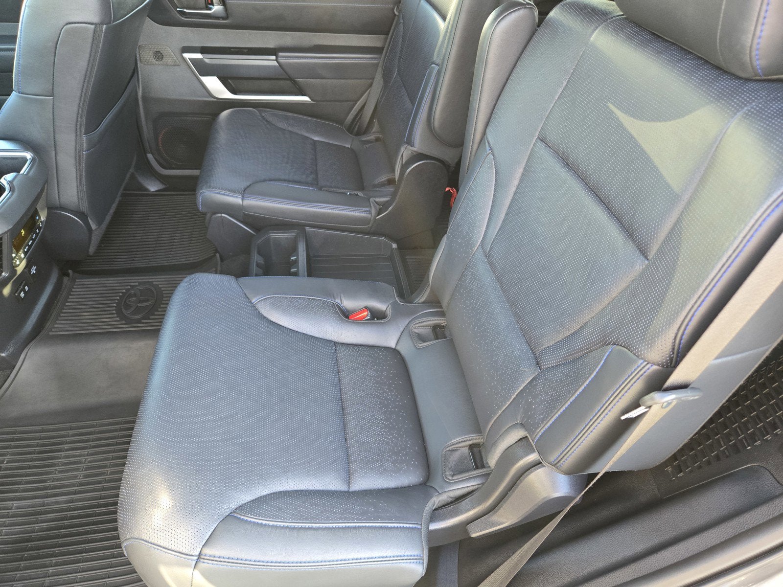 2024 Toyota Sequoia SR5