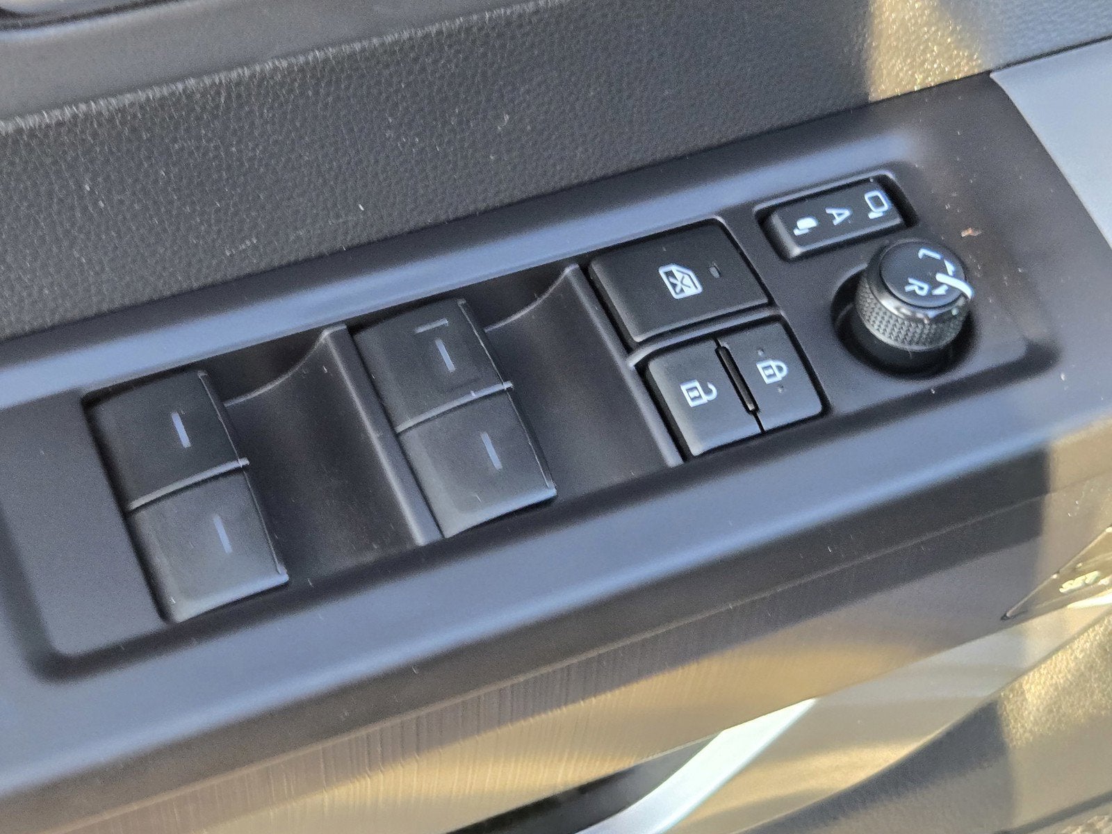 2024 Toyota Sequoia SR5