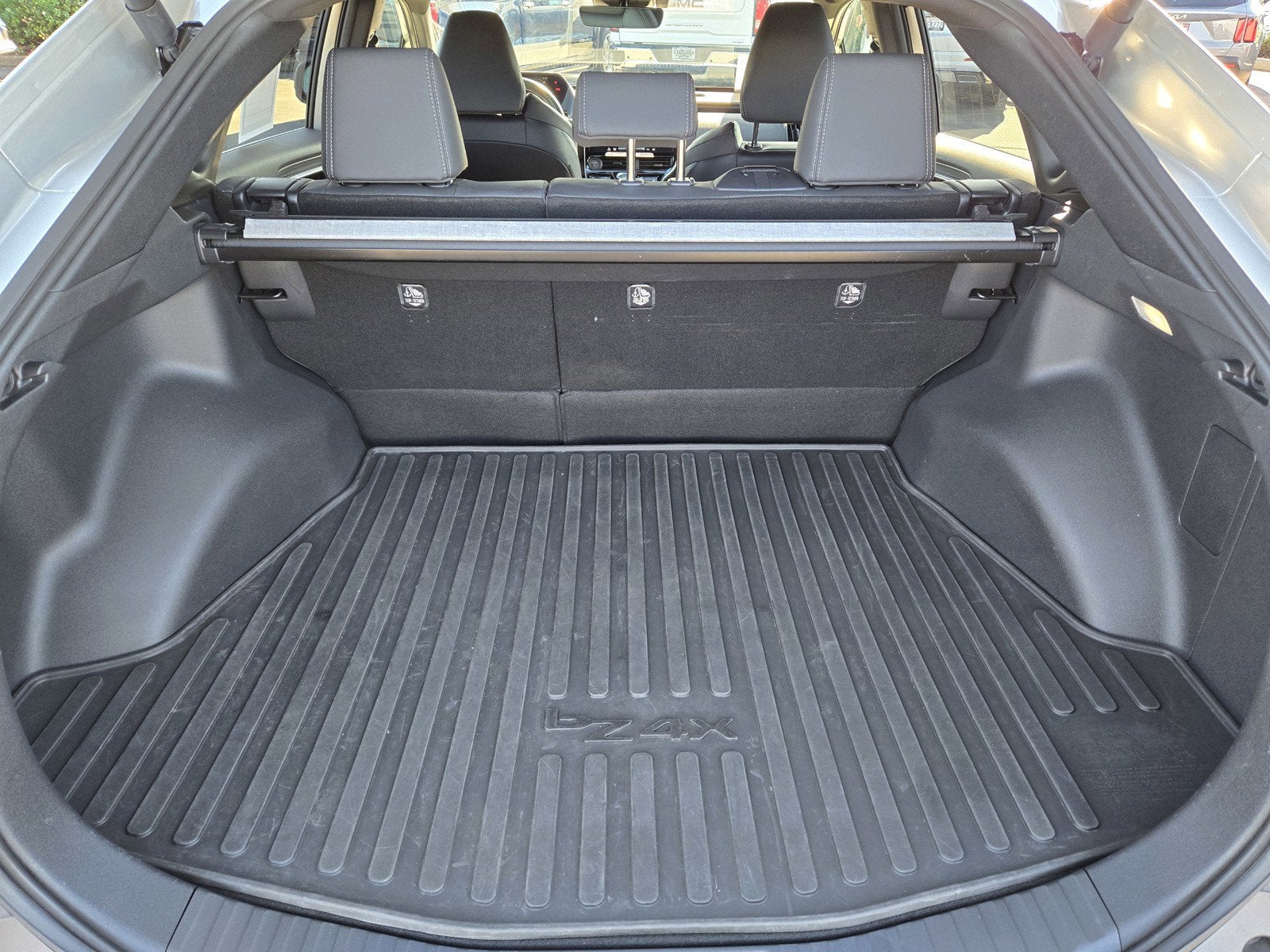 2024 Toyota bZ4X XLE