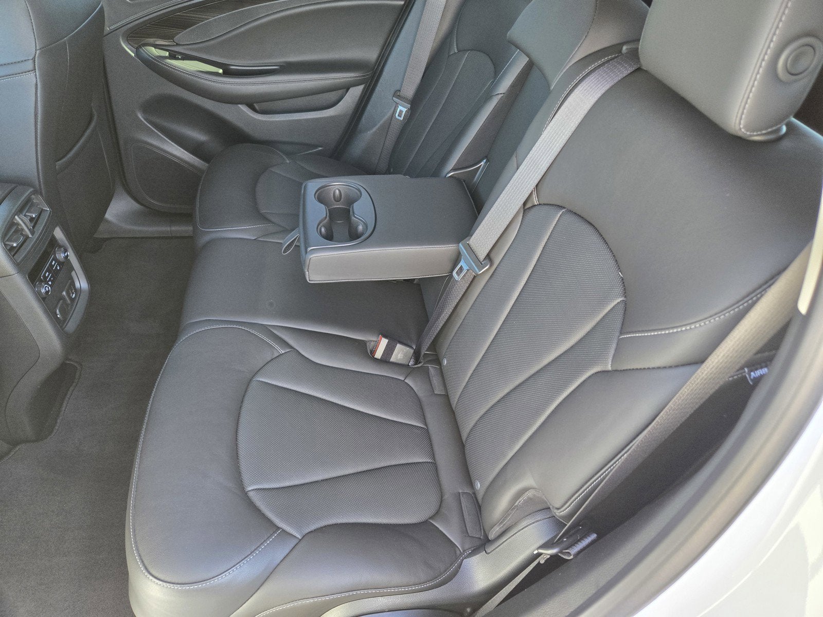 2020 Buick Envision Essence Group