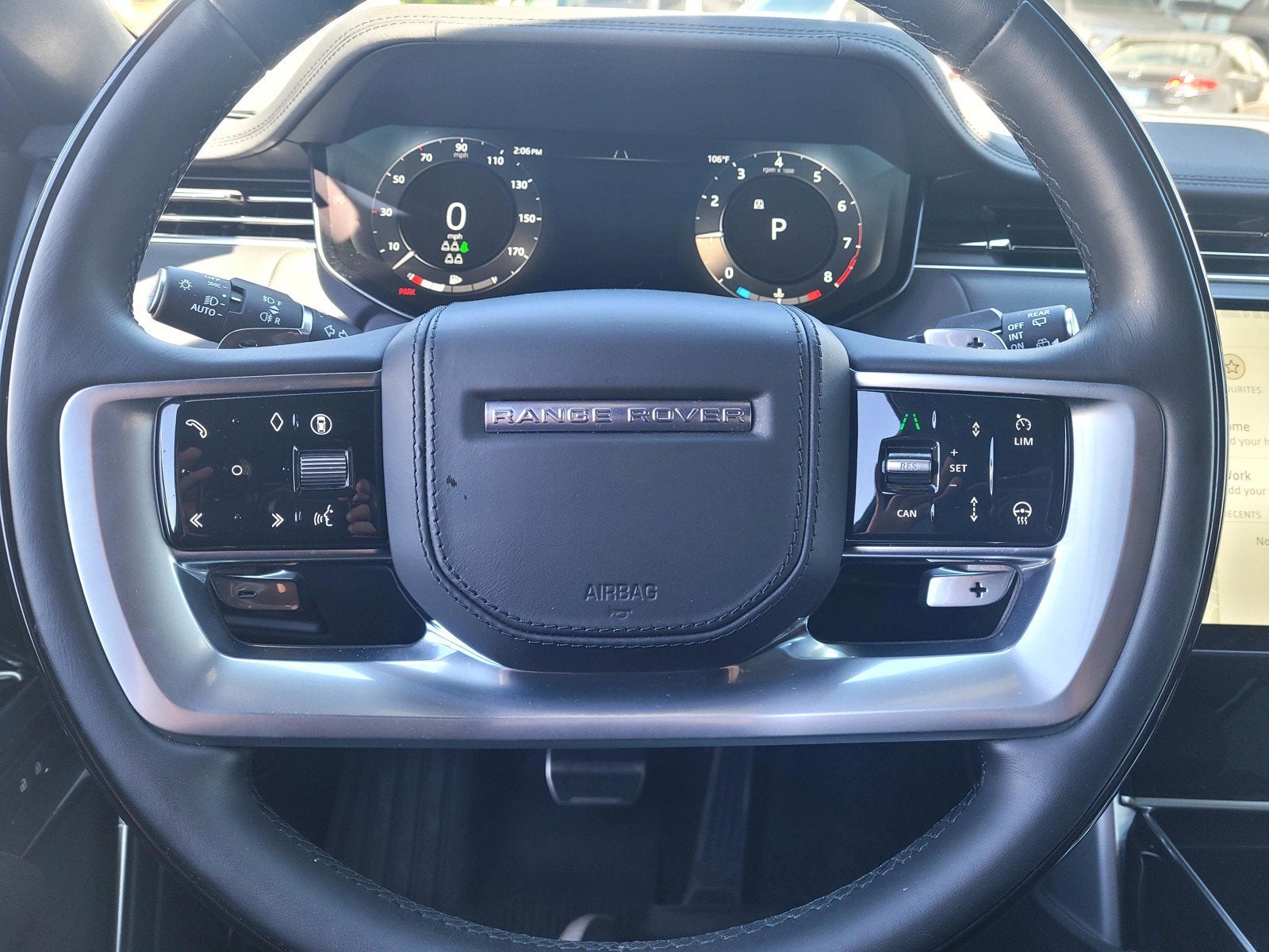 2025 Land Rover Range Rover SE