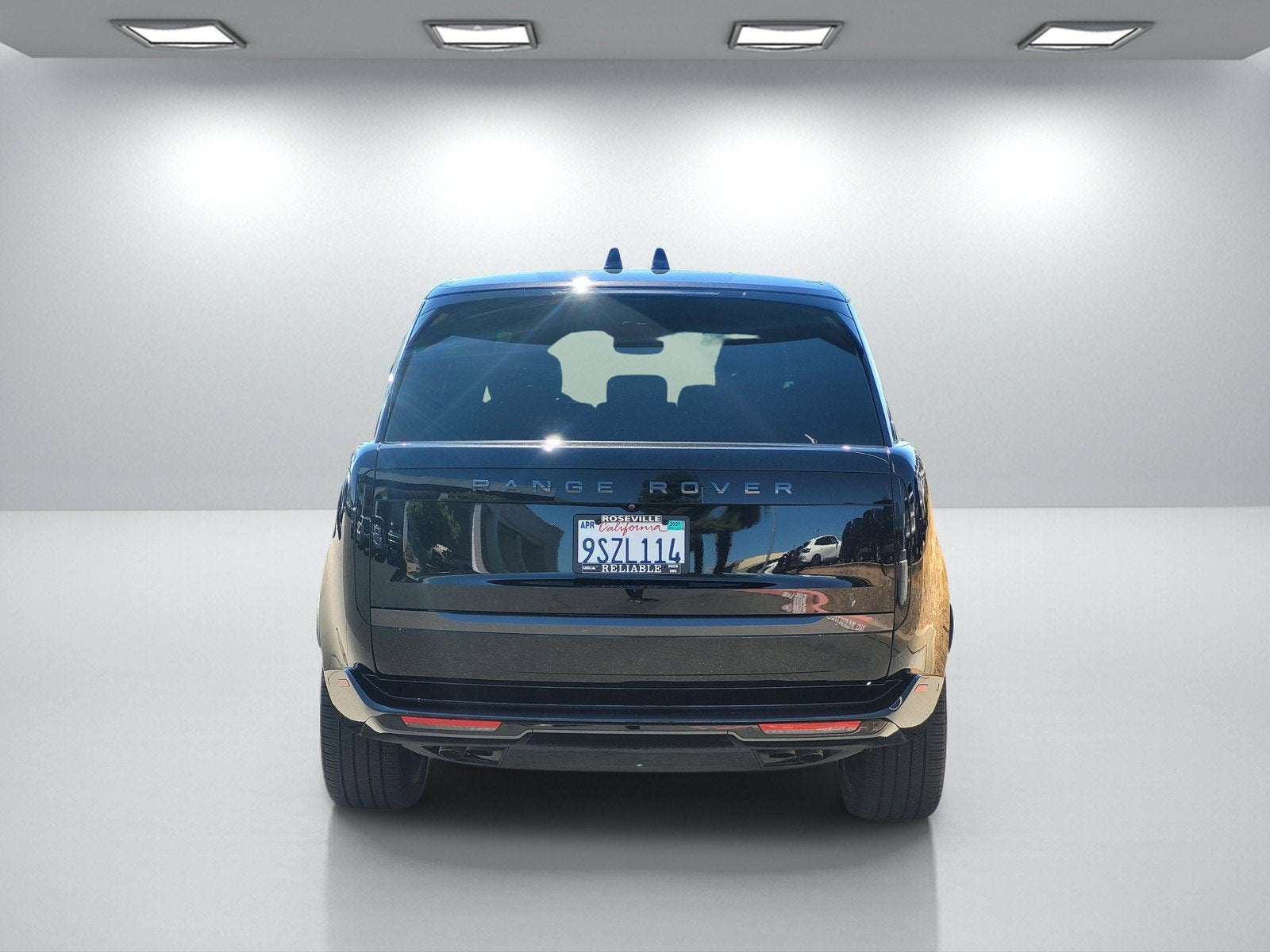 2025 Land Rover Range Rover SE